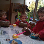 Kinderopvang Poppejans Groningen - knutselen met vogelvoer